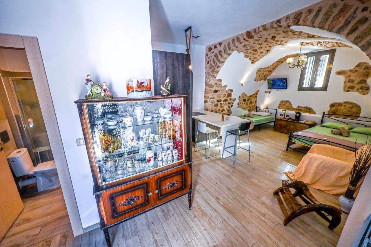 Καμάρα Χωριό Φοινίκι , Kamara Finiki Village Moláoi Zewnętrze zdjęcie